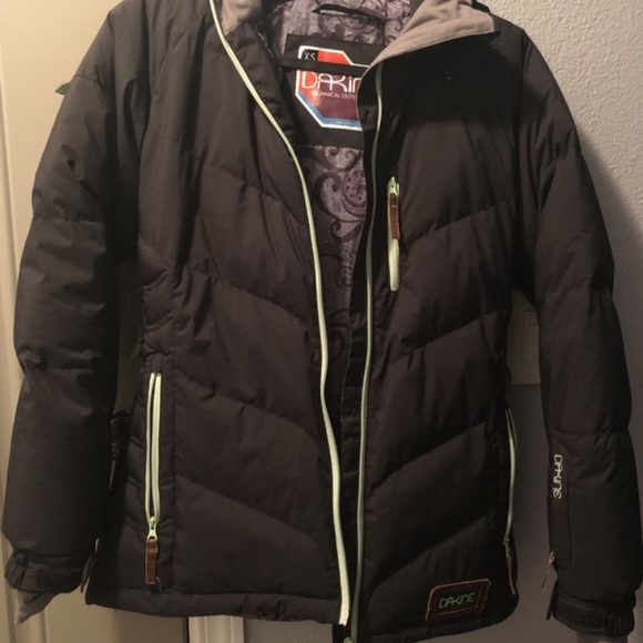 Snowboarding jacket - Picture 1 of 5